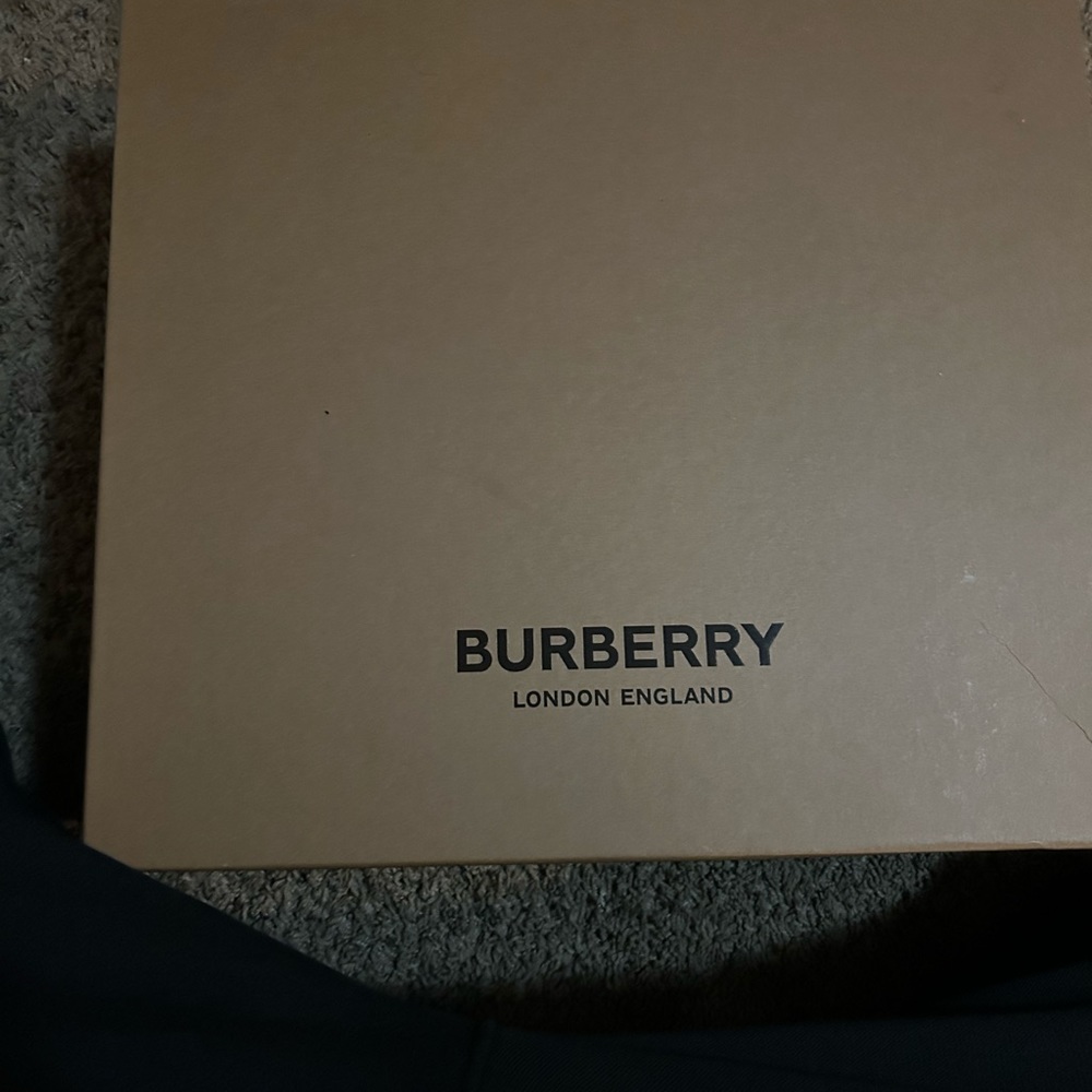 Artur story 152 size 10 great condition worn once - Picture 4 of 5